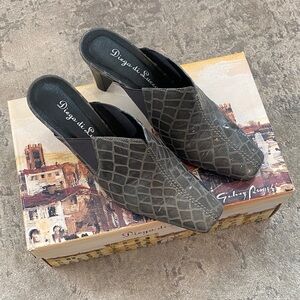 Diego Di Lucca Gray Crocodile Mules